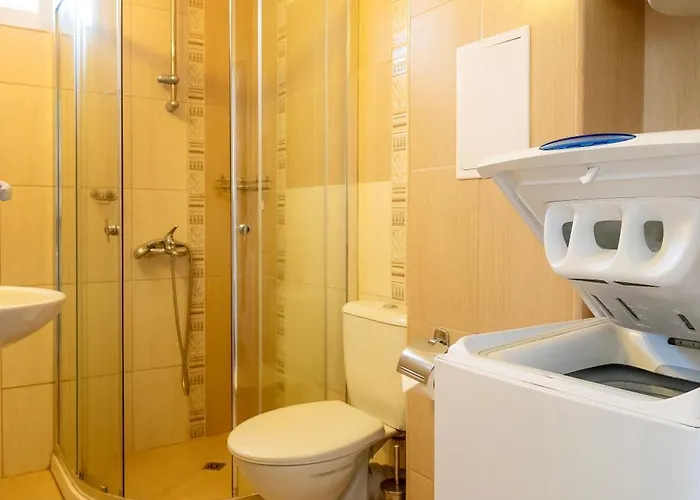 Mon Tour Σάνι Μπιτς